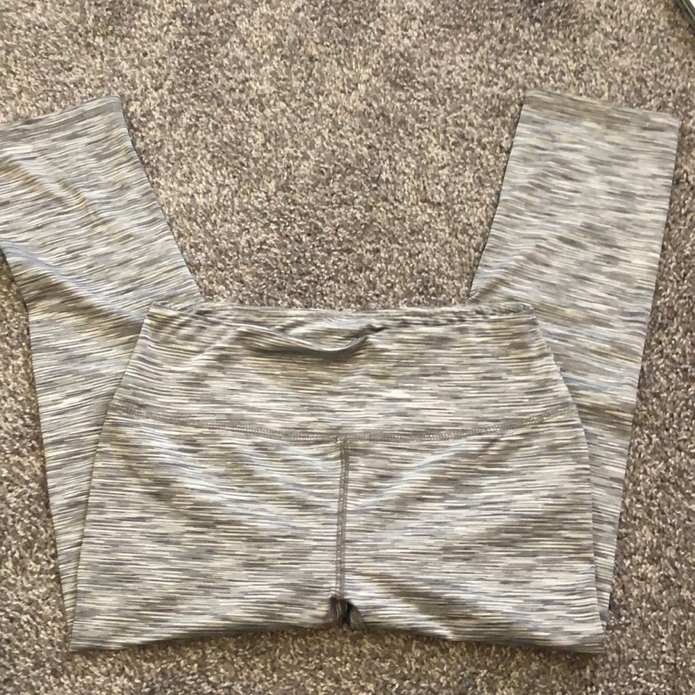 grey leggings